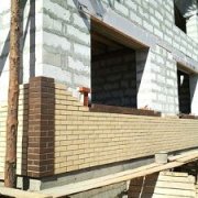 Decoração de casas de concreto aeradas: uma revisão dos materiais