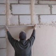 Plaster untuk blok konkrit berudara: mana yang harus dipilih