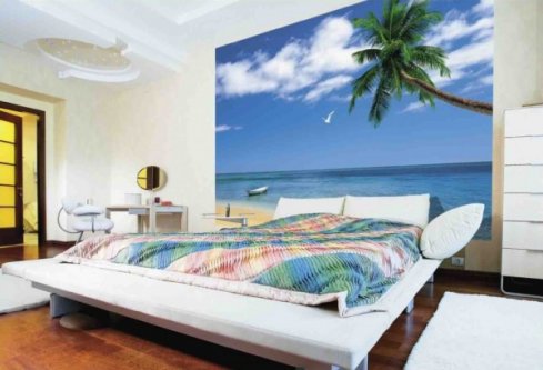 Mural dinding dengan pemandangan laut di bahagian dalam bilik tidur remaja yang minimalis