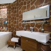 Hiasan bilik mandi mosaik - bagaimana melakukannya sendiri