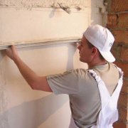Come stuccare le pareti - ottenere una superficie perfettamente liscia