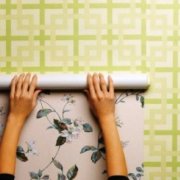 Cara melekatkan kertas dinding pada kertas dinding dengan betul