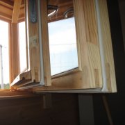 Cara melukis tingkap kayu