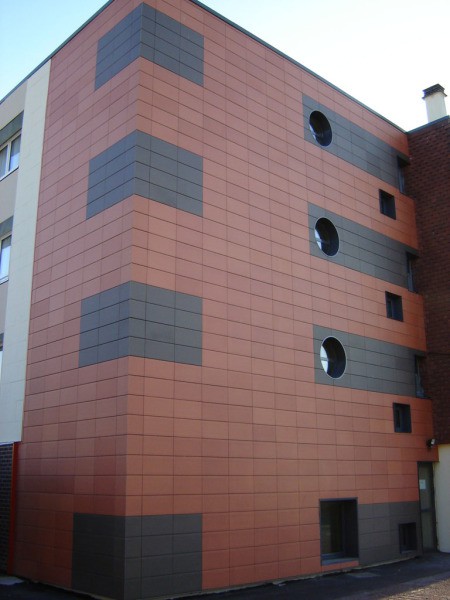 Façade ventilée en céramique