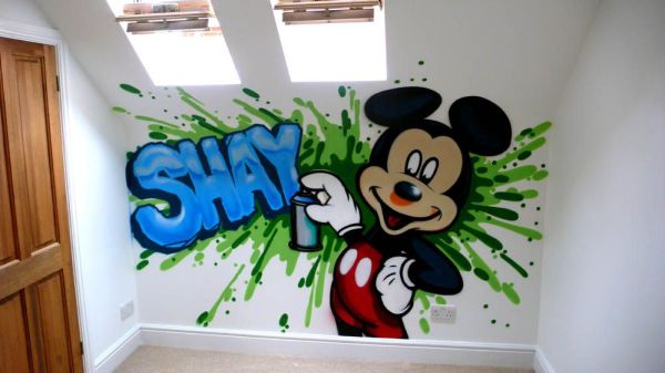 Mural grafiti untuk bilik kanak-kanak