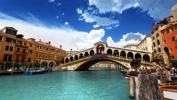 Papier peint avec vue sur le pont du Rialto à Venise