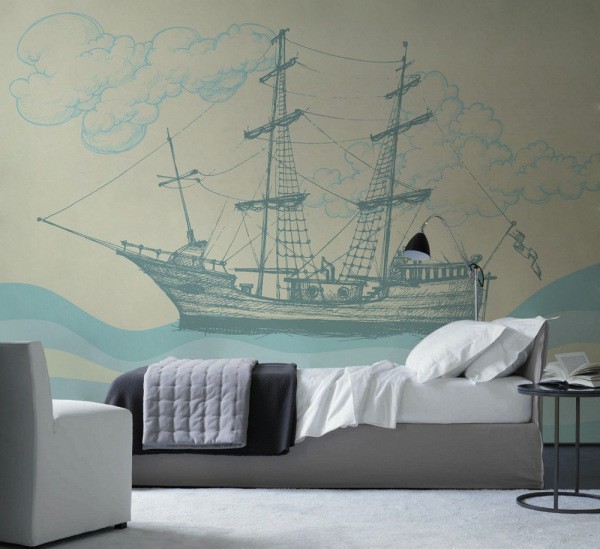 Mural dinding dengan gambar kapal yang dicat di bahagian dalam seorang lelaki muda