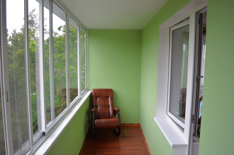 Penggunaan drywall dalam hiasan balkoni