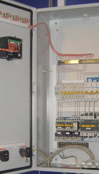 Sensor suhu dan sistem kawalan